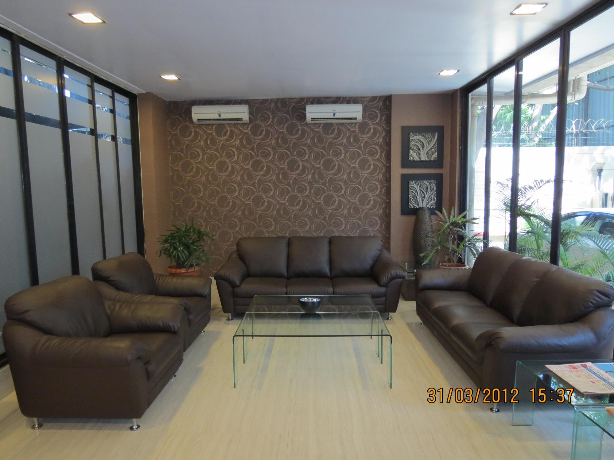 Jyoti Dwelling Hotel Мумбаї Екстер'єр фото