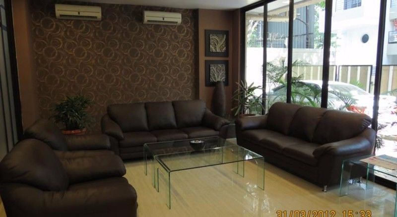 Jyoti Dwelling Hotel Мумбаї Екстер'єр фото
