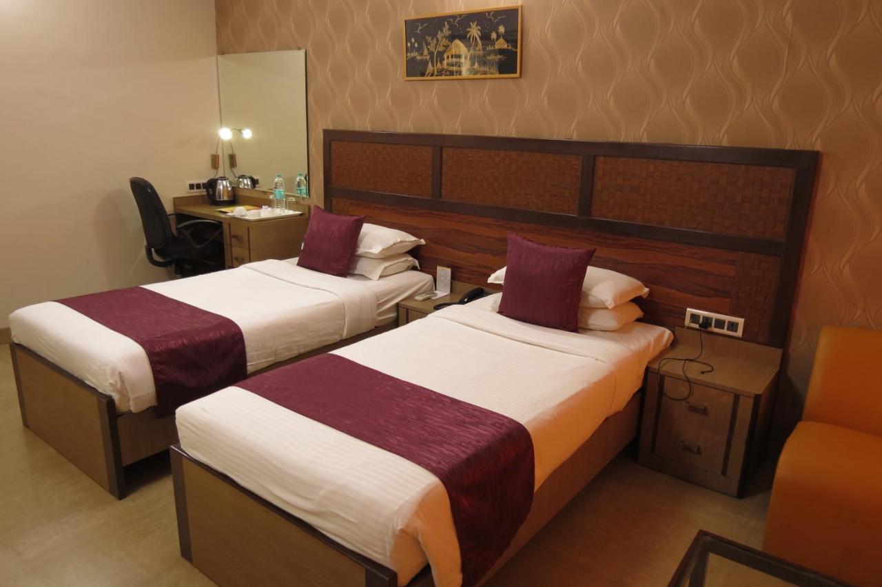 Jyoti Dwelling Hotel Мумбаї Екстер'єр фото