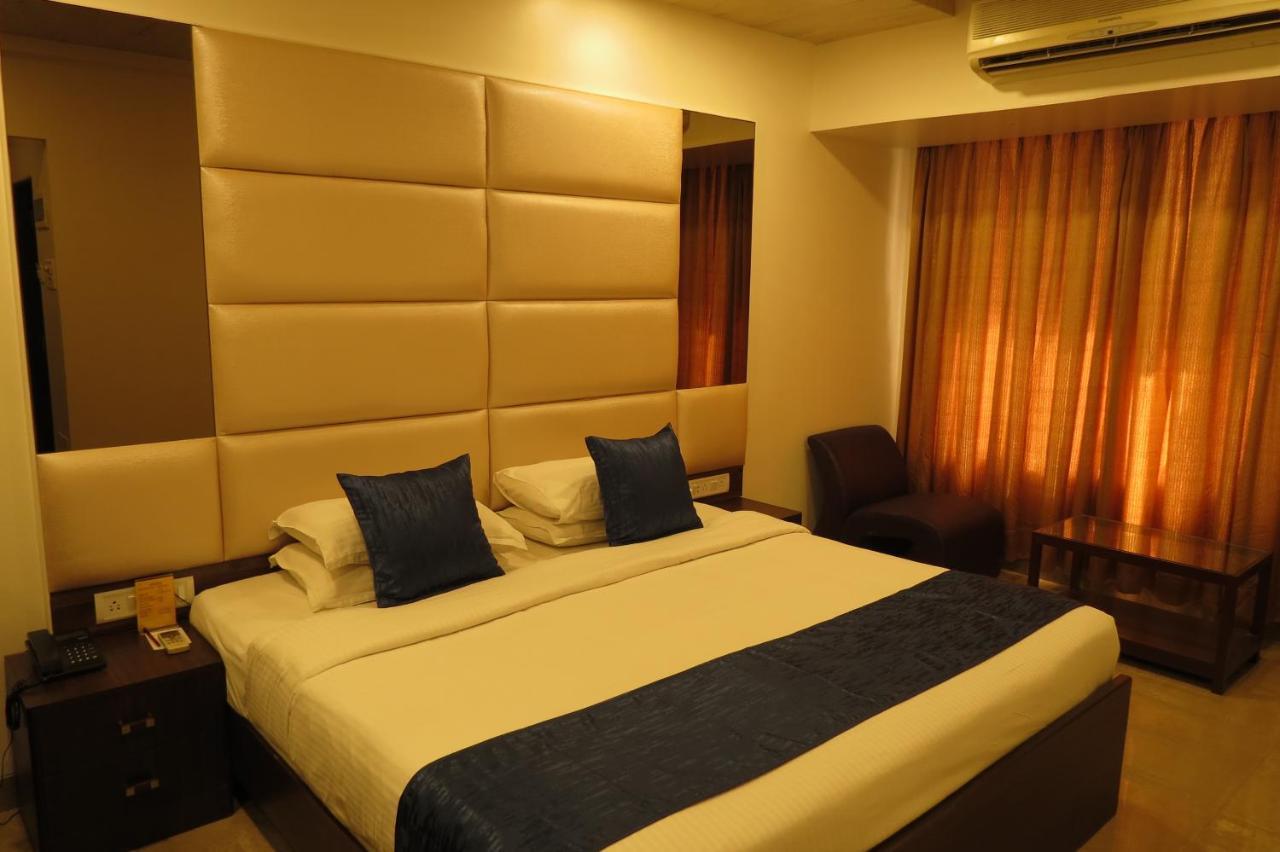 Jyoti Dwelling Hotel Мумбаї Екстер'єр фото