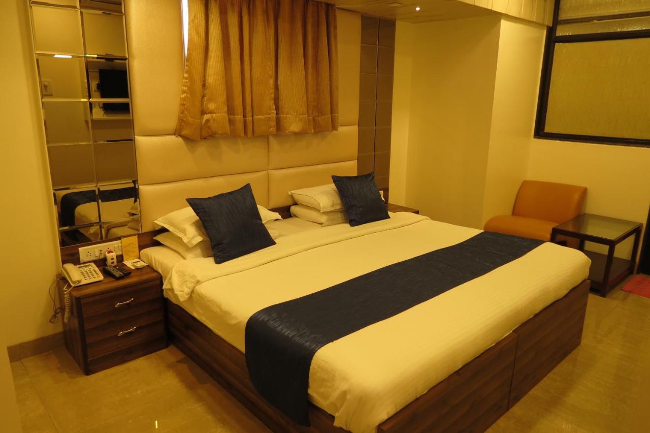 Jyoti Dwelling Hotel Мумбаї Екстер'єр фото