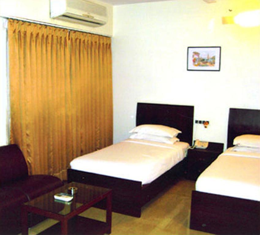 Jyoti Dwelling Hotel Мумбаї Екстер'єр фото